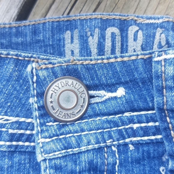 HYDRAULIC shorts - Picture 2 of 5